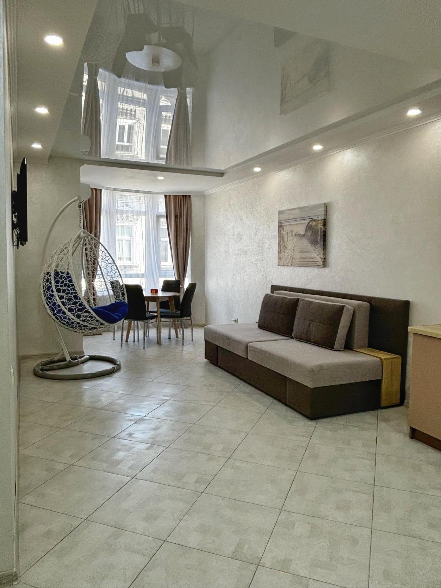 Apartment In Khmelnytsky Street Liov Exterior foto